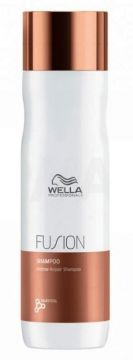 Wella Шампунь для волос восстанавливающий с нежной текстурой Fusion